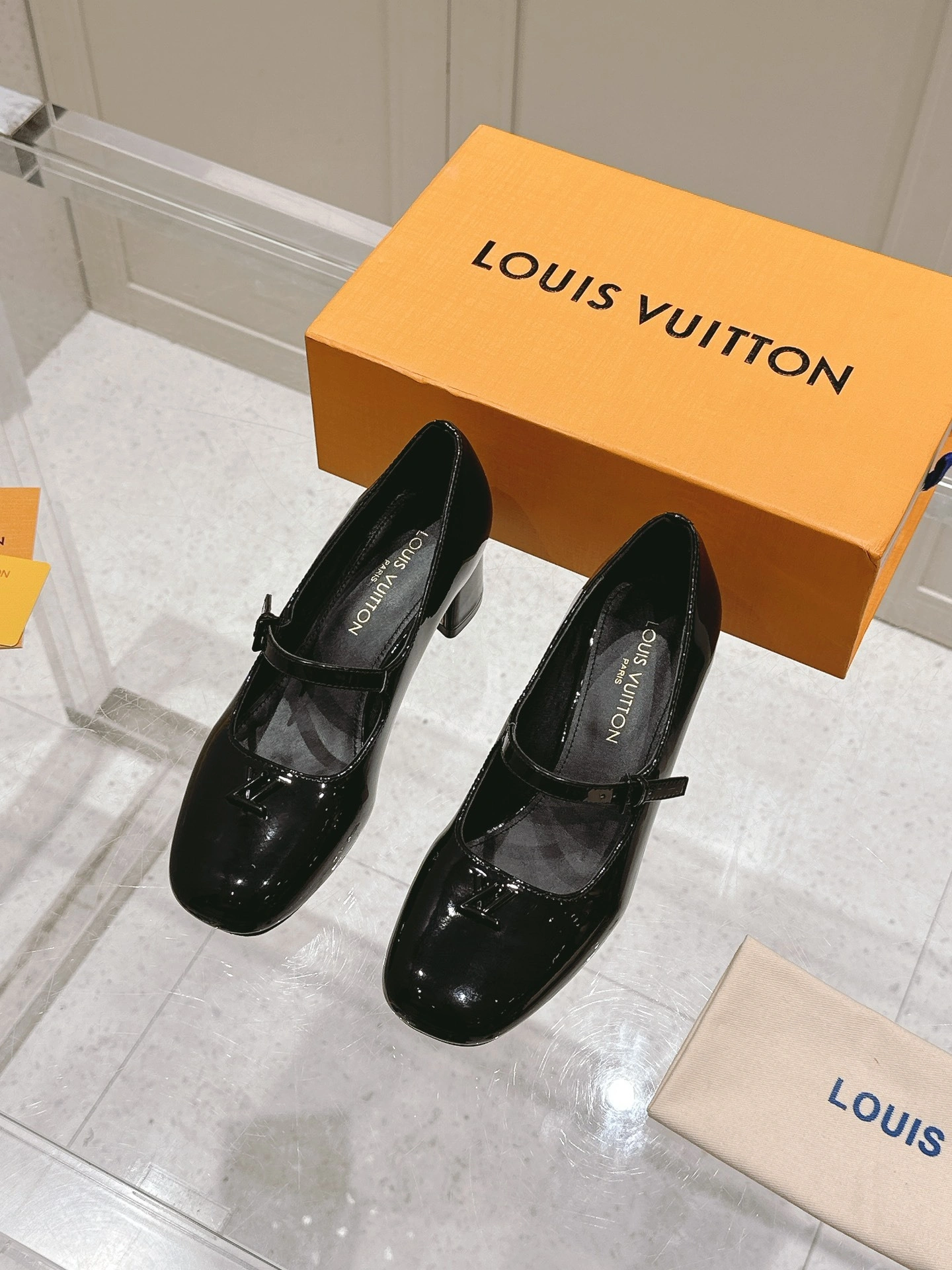 COCO-- 8V 1AGYBX Calfskin goatskin Heel height：5.5CM item:E-X198D4117